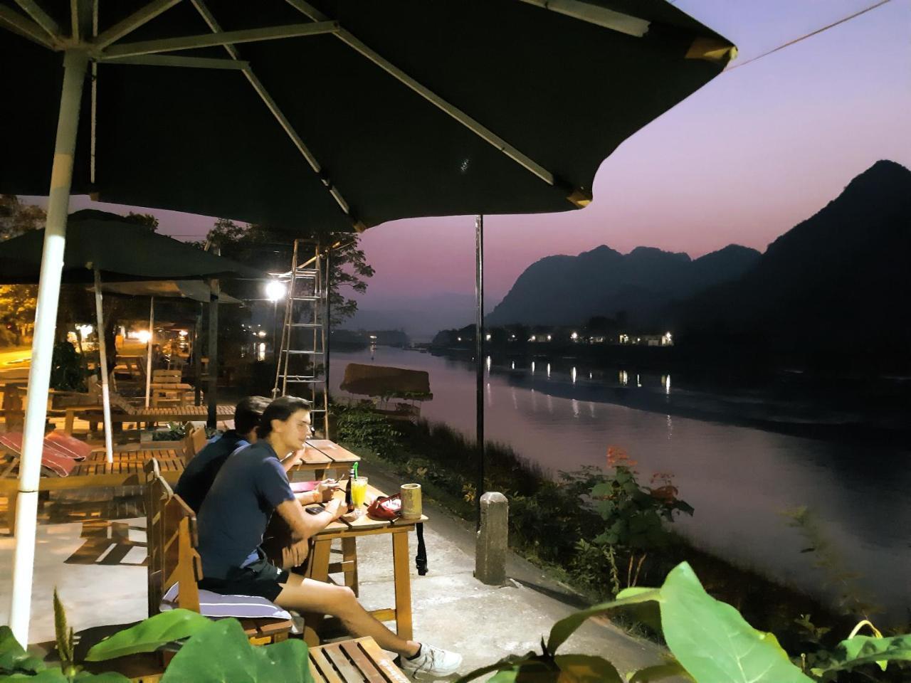 Diep Le Homestay Phong Nha Extérieur photo